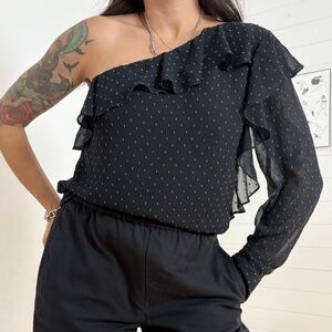 Avec les filles one shoulder ruffle blouse
